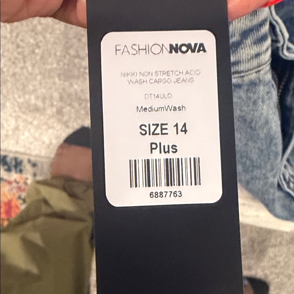 Fashion Nova Relaxed Blue Distressed Jeans - Picture 4 of 4